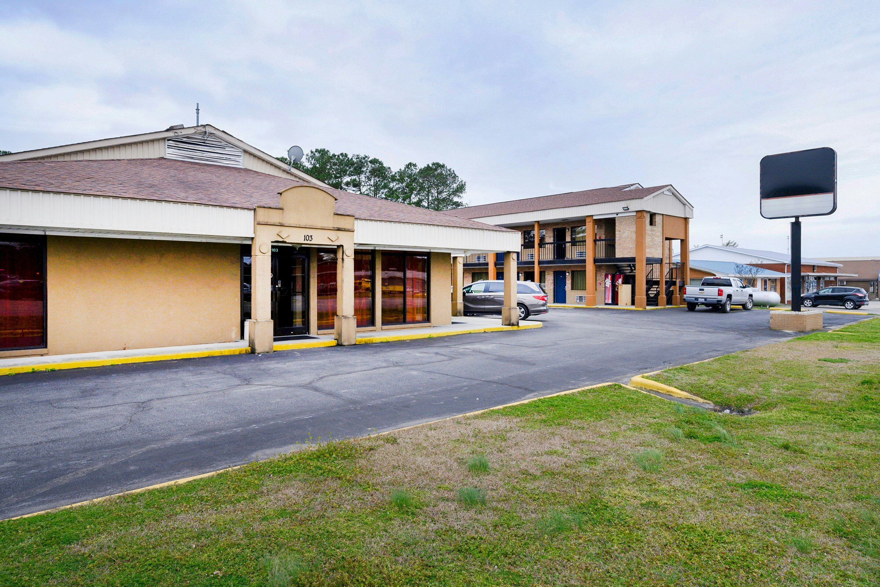 OYO Hotel Williamston 43/48