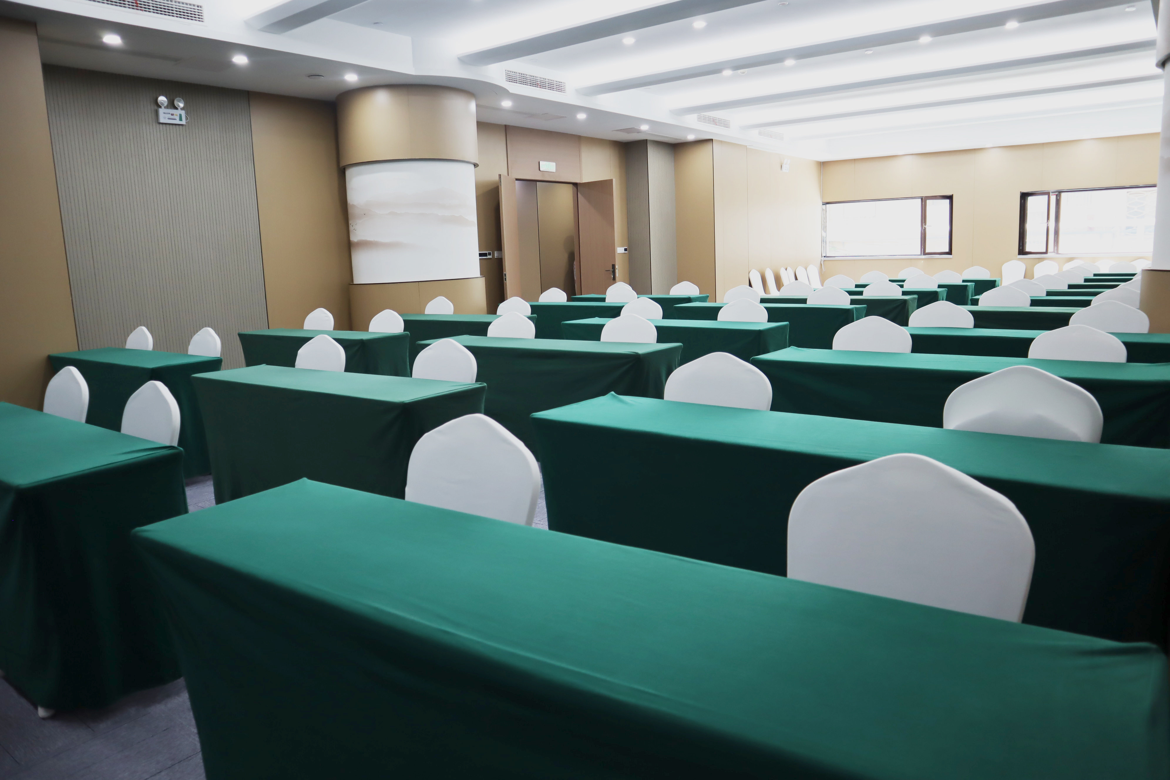 Holiday Inn Express Jinan Jingshi Road 29/36