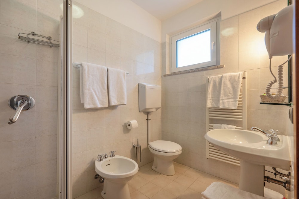 Hotel Laguna San Zeno 43/50