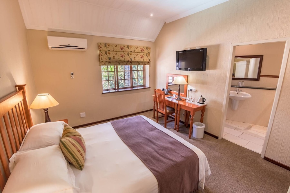 Constantia Hotel and Conference Centre 6/50