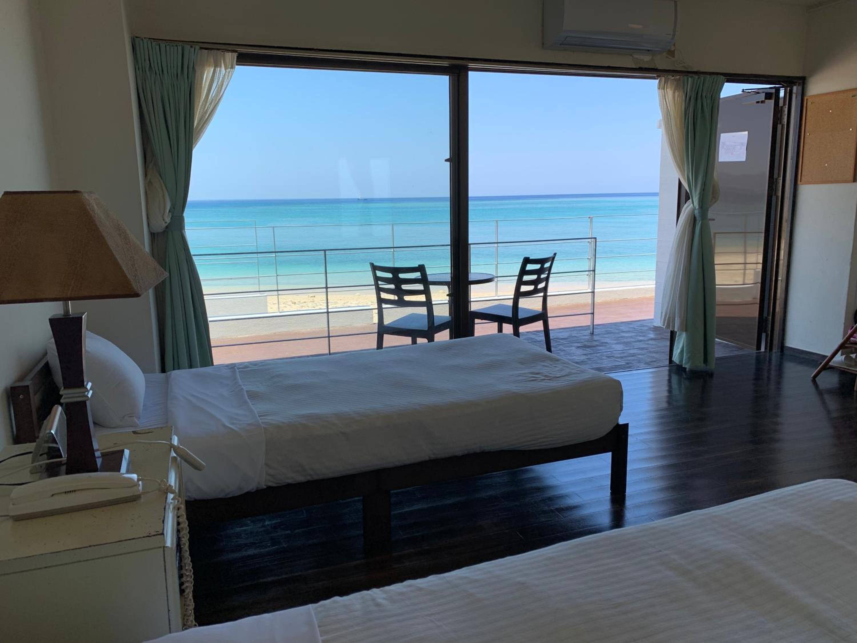 Standard, Twin Beds, Sea View, Sofa