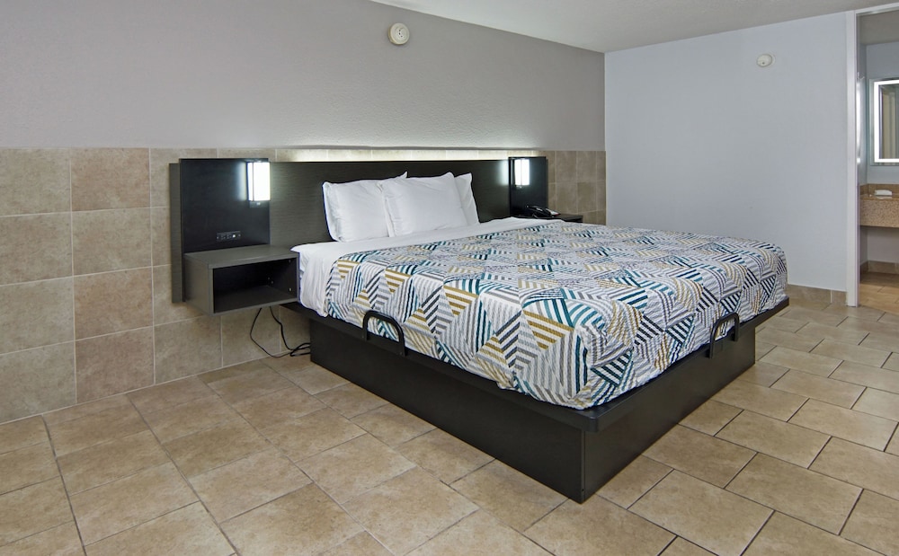 Motel6 Mesquite, TX – Town East 17/42