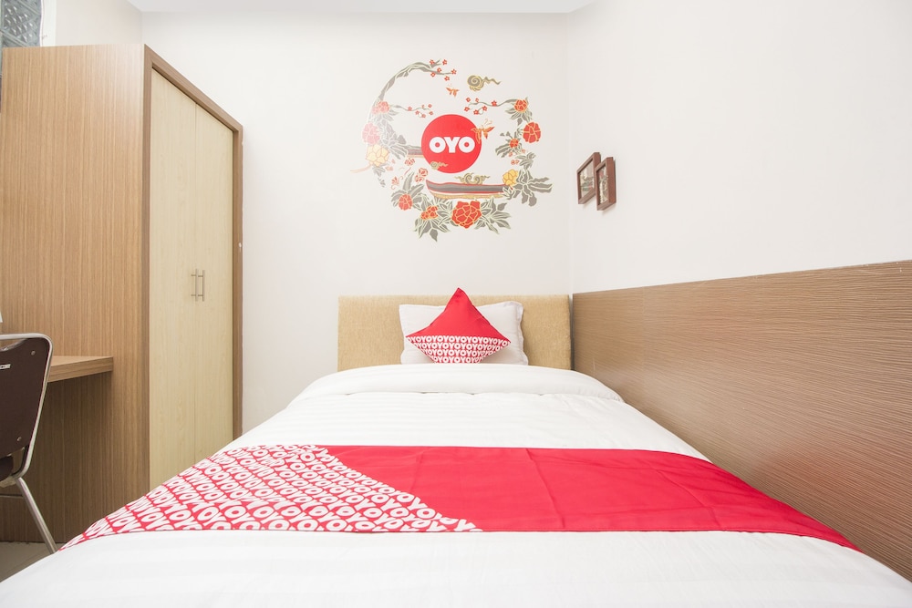 Collection O 1061 Aliya Homestay 17/41