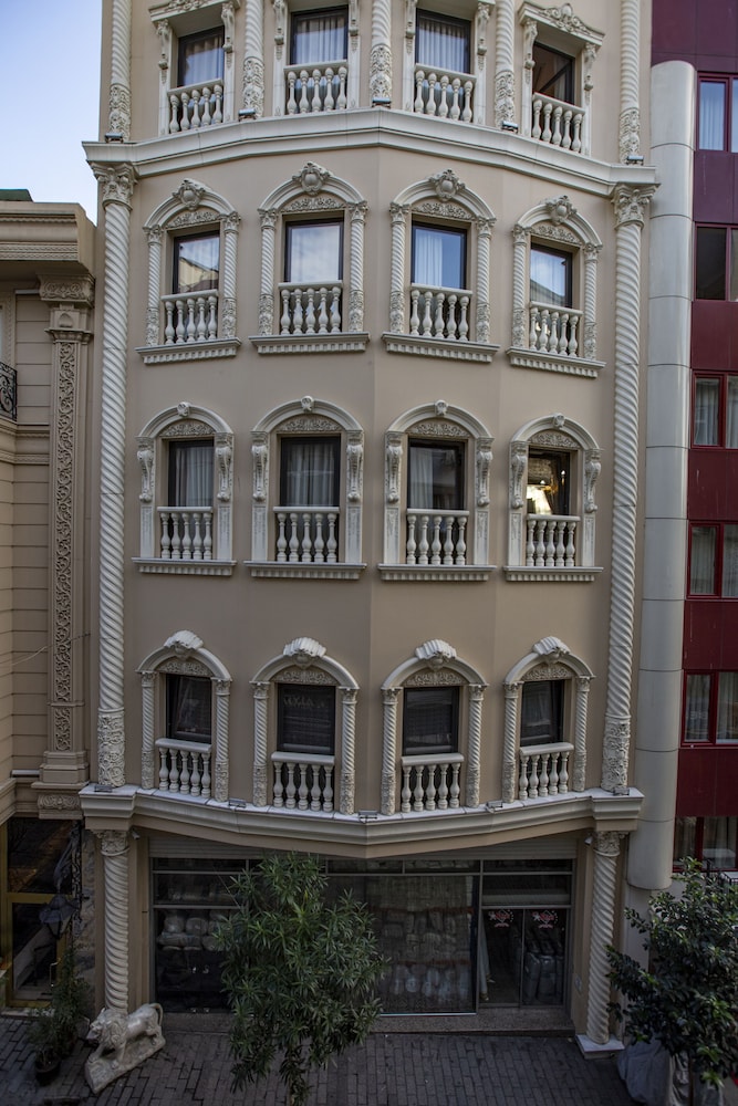 Laleli Blue Marmara Hotel in ISTANBUL