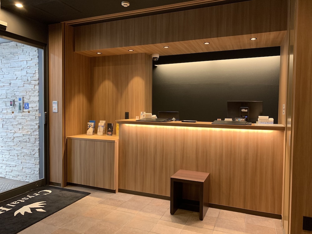 Nipponbashi Crystal Hotel 10/50