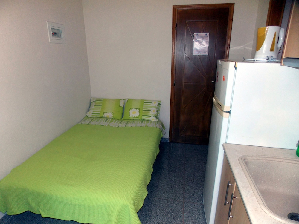 Nikos Apartments 12/33