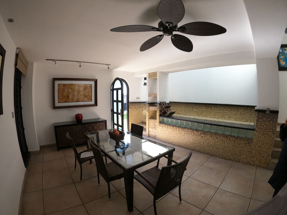The Latit Hotel Queretaro 26/40