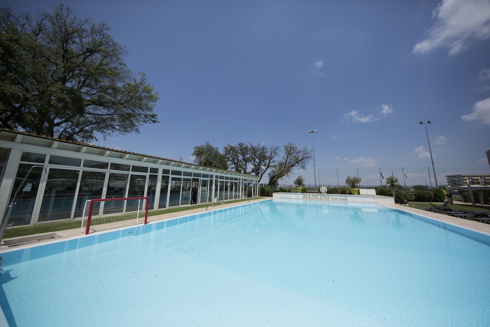 Mancini Park 22/38