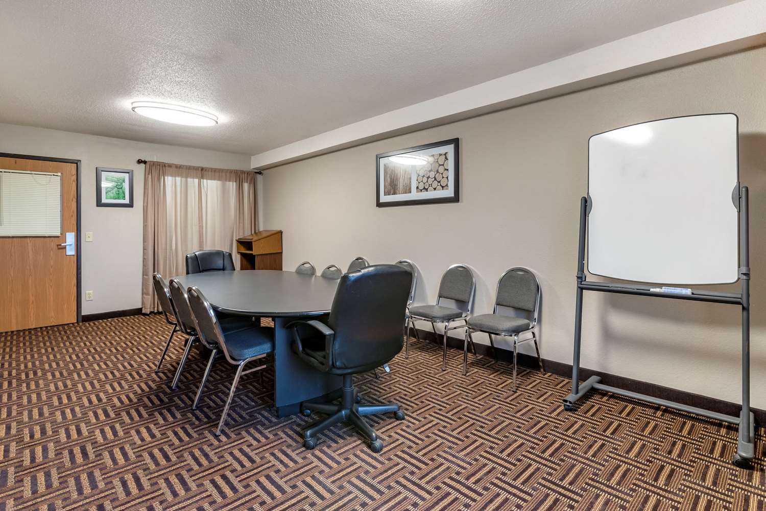 Quality Inn Creston 18/24