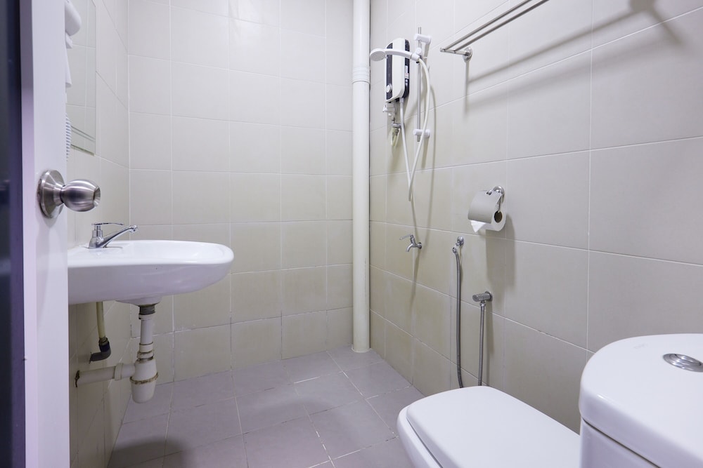 Elite Hotel Muar 44/50