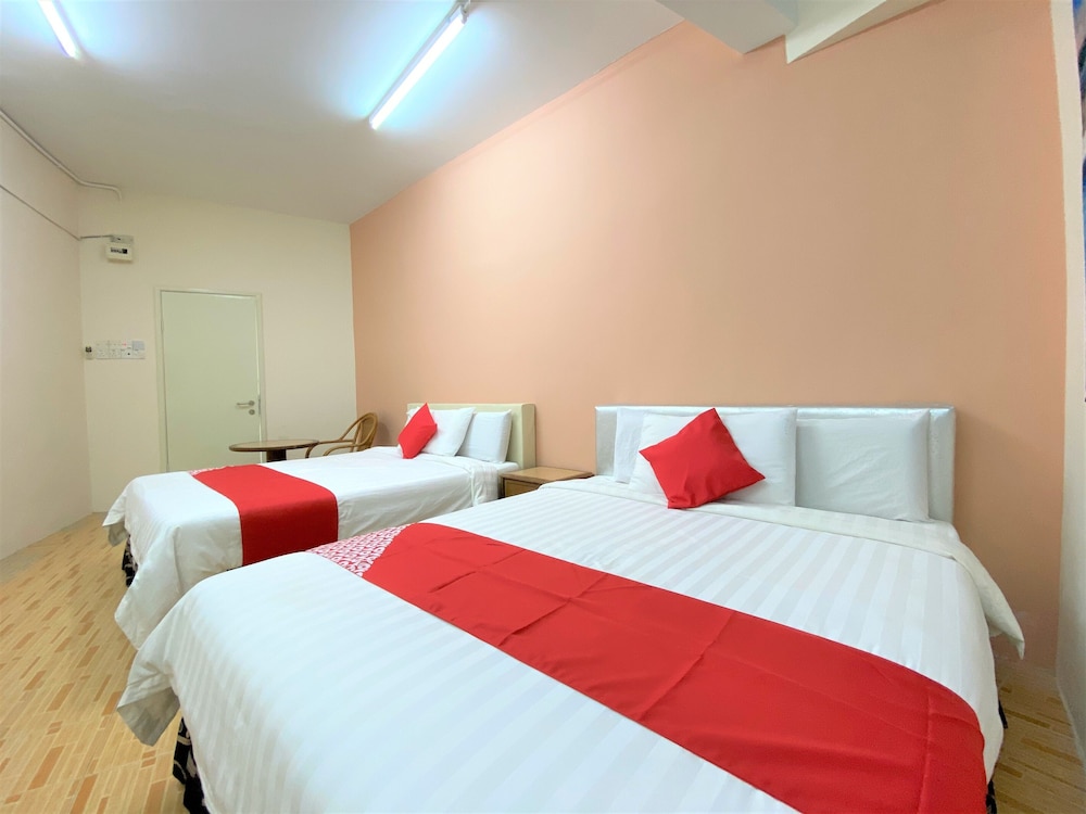 OYO 89540 B Hotel Penang 11/56