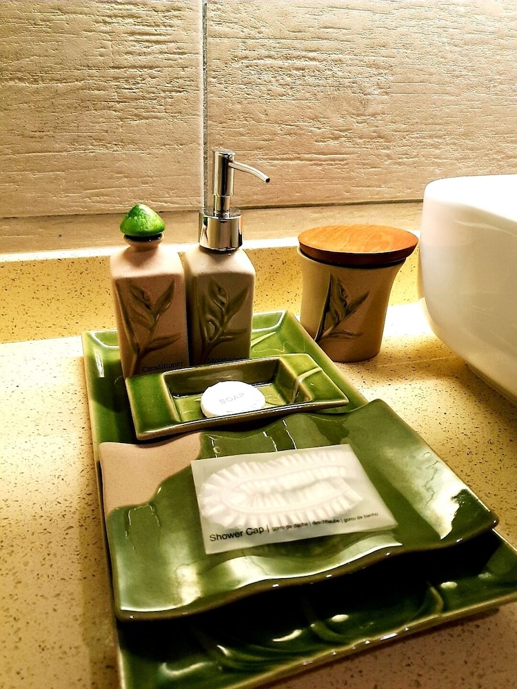 Lot 33 Boutique Hotel 31/50