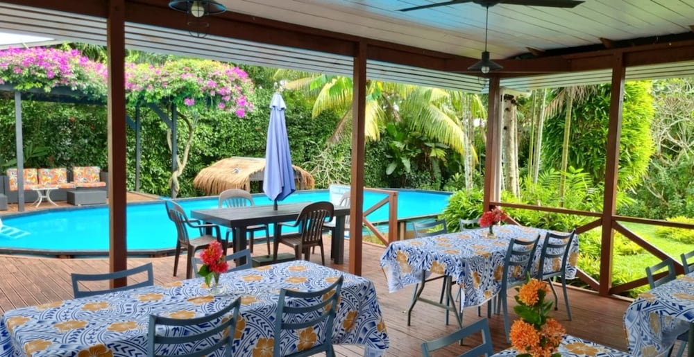 The Samoan Outrigger Hotel 37/50