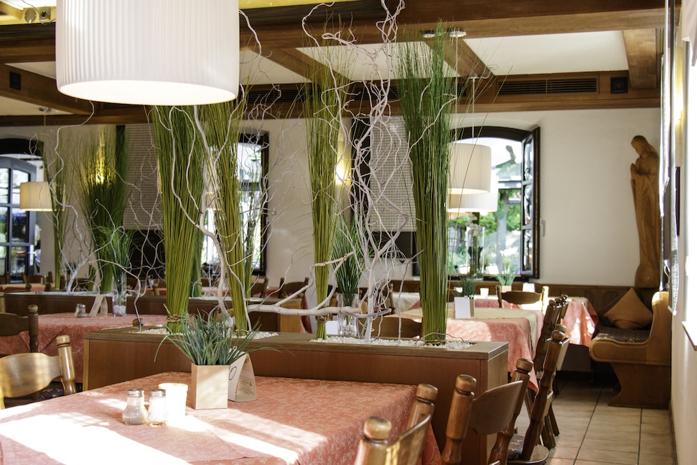 AKZENT HOTEL FRANZISKANER 35/52