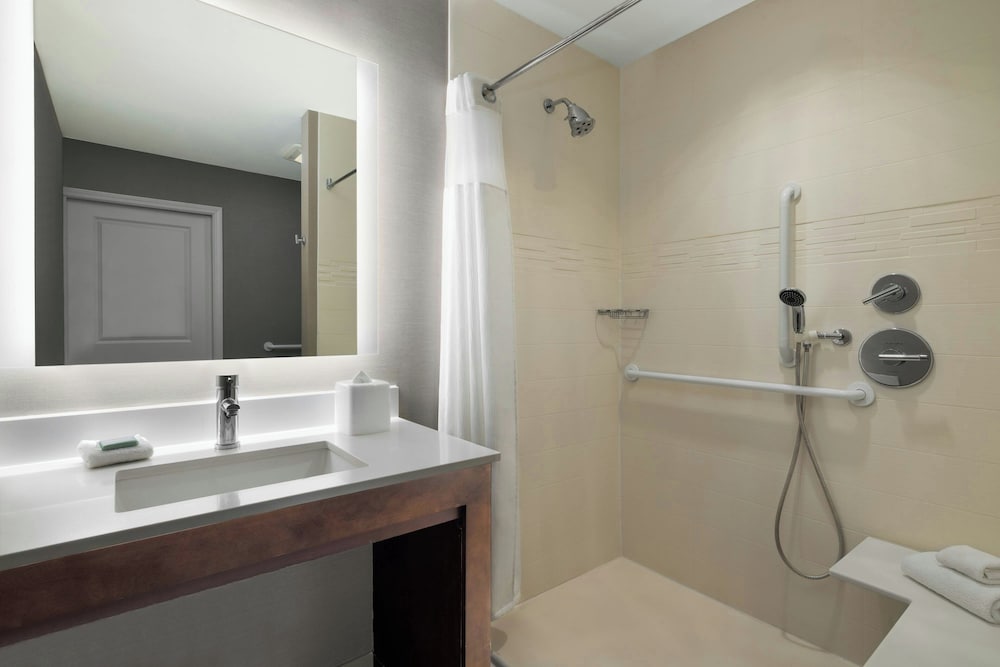 Residence Inn Des Moines Downtown 55/56