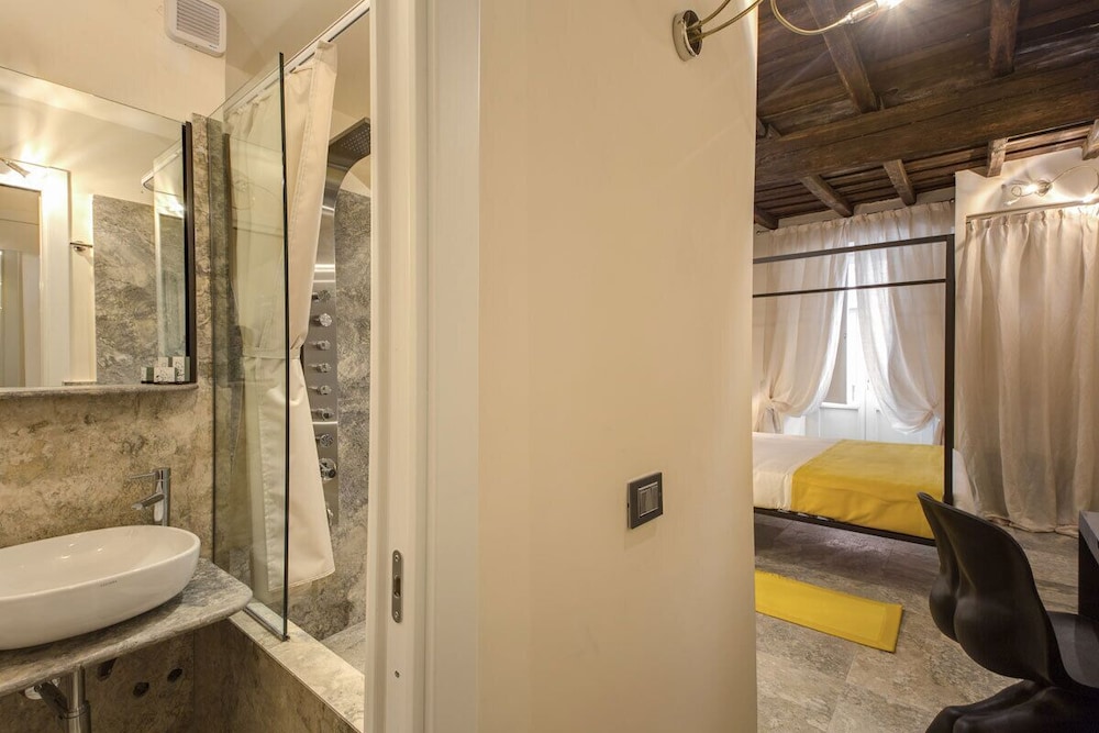 Residenza Argileto 18/22