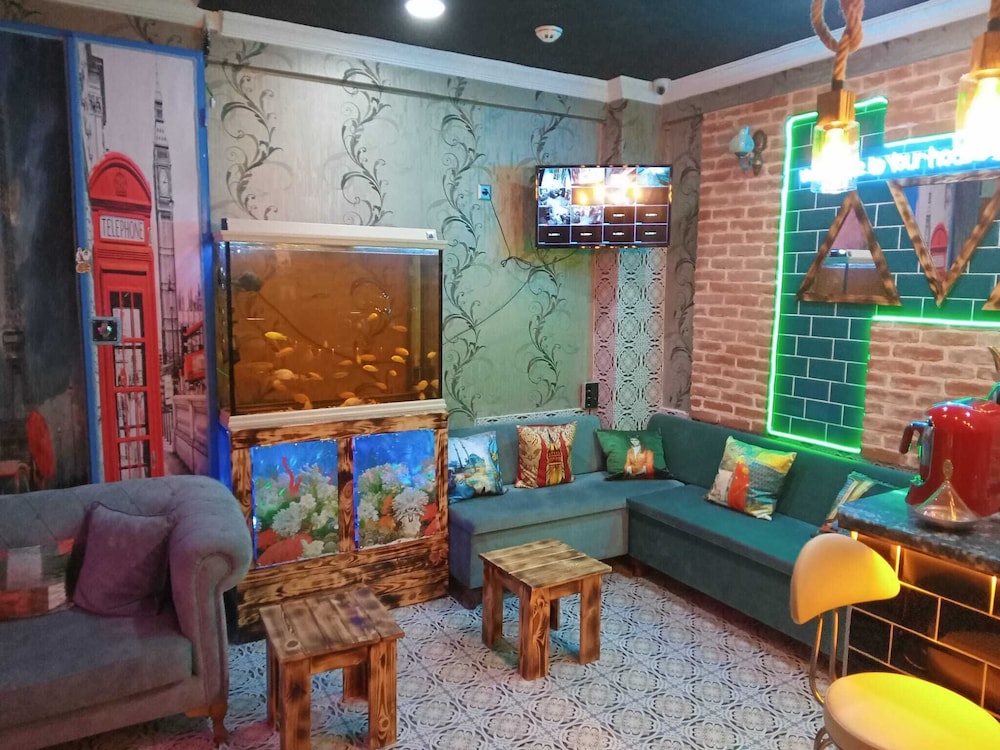 Marvel Suites - Adults Only 20/40