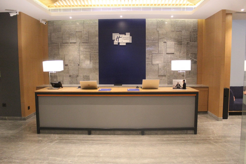 Holiday Inn Express Chennai Omr Thoraipakkam 5/76