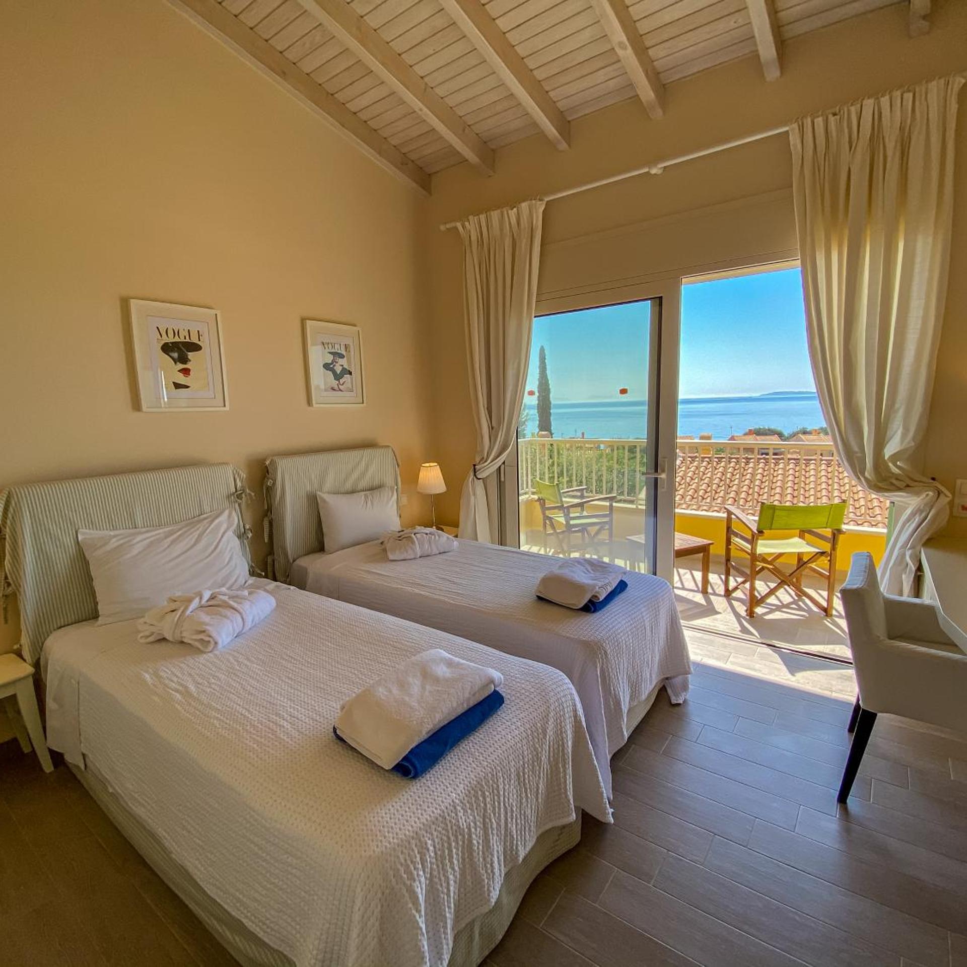 La Riviera Barbati Seaside Apartments & Private Pool Villas 15/55