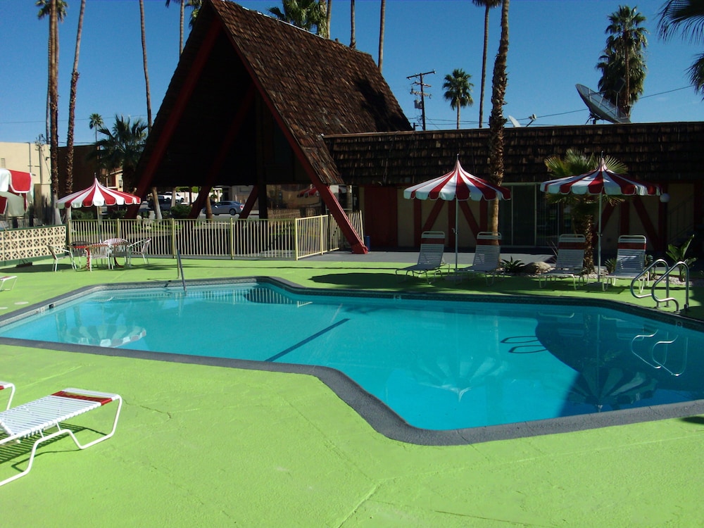 Desert Lodge 34/50