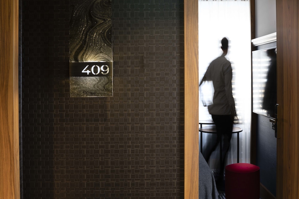 Hotel D Geneva 26/29