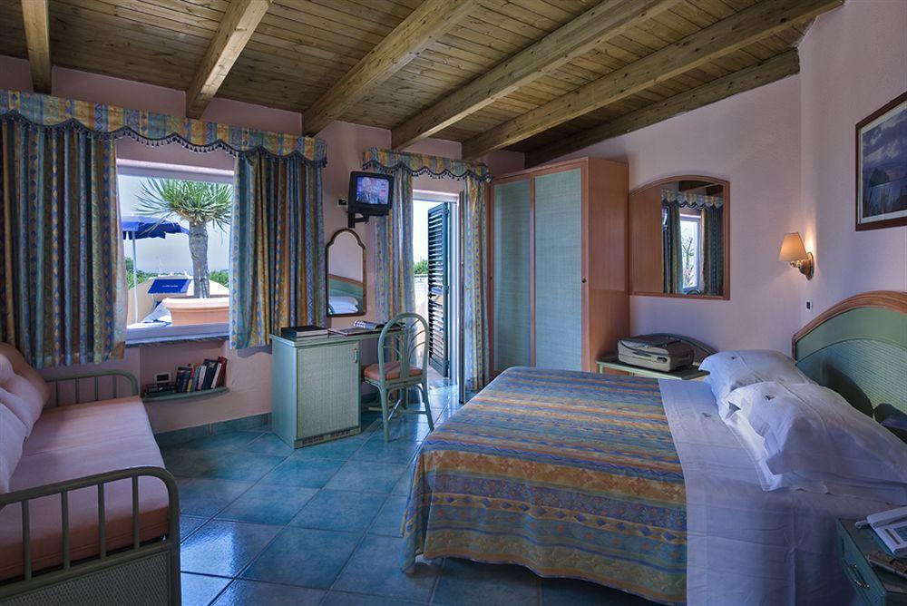 HOTEL CARLO MAGNO 6/37