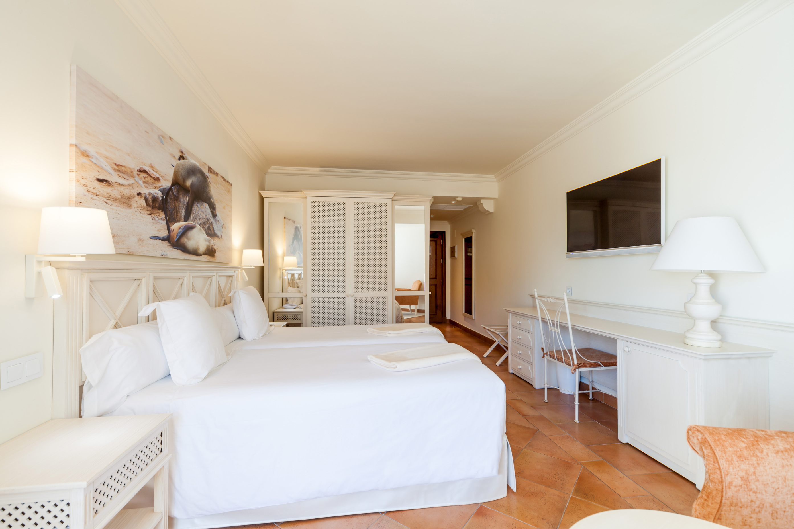 Room, Double Bed, Lateral Side Sea View