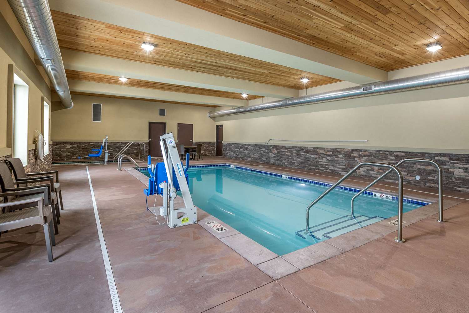 Comfort Inn & Suites Cedar Rapids Cid Eastern Iowa Airport 23/44