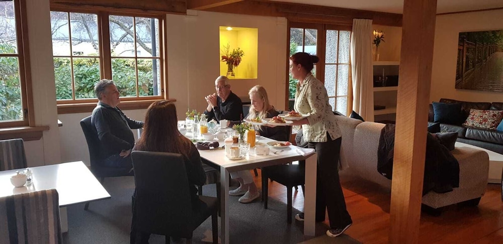 Arrowtown House Boutique Hotel 30/50