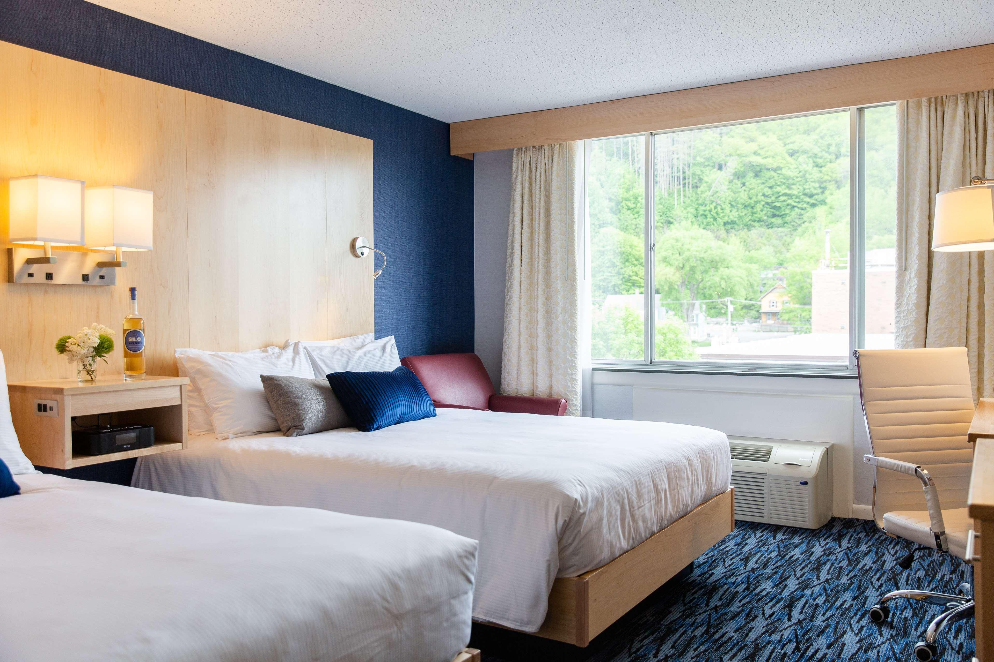 Deluxe, 2 Double Beds