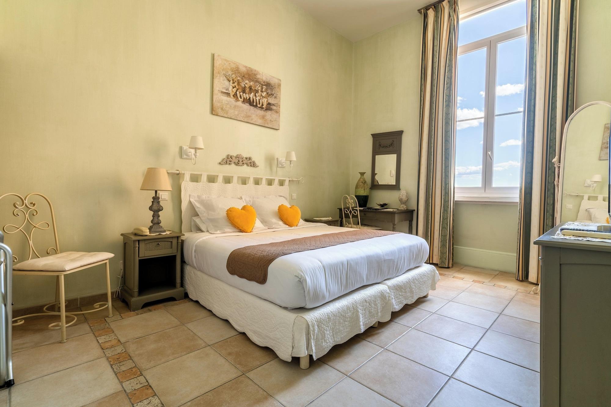 غرفة كومفورت بسرير مزدوج بإطلالة على البحر، L Orangeraie Hotel 3/6