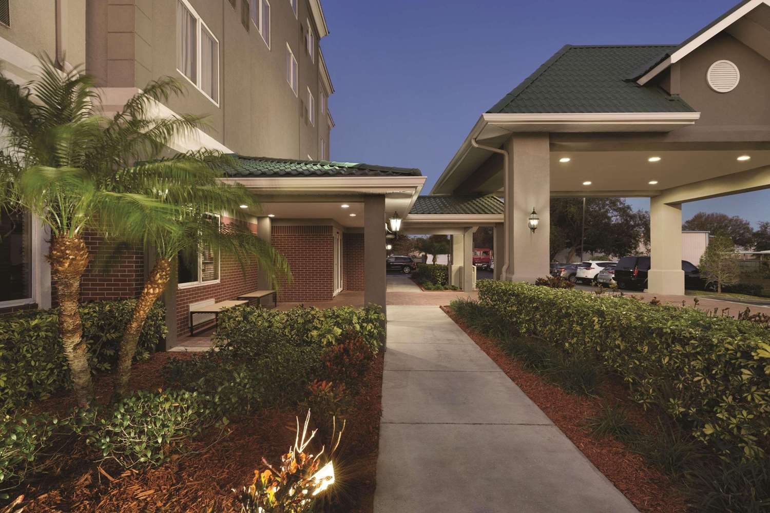 Country Inn & Suites by Radisson, St. Petersburg - Clearwater, FL 52/56