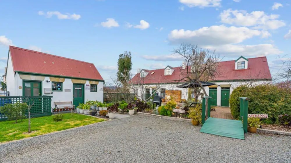 SORELL BARRACKS 8/54