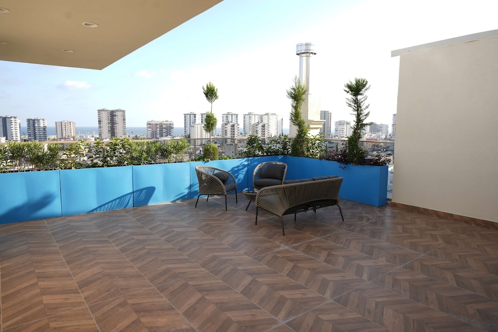 Radisson Hotel Mersin 45/48