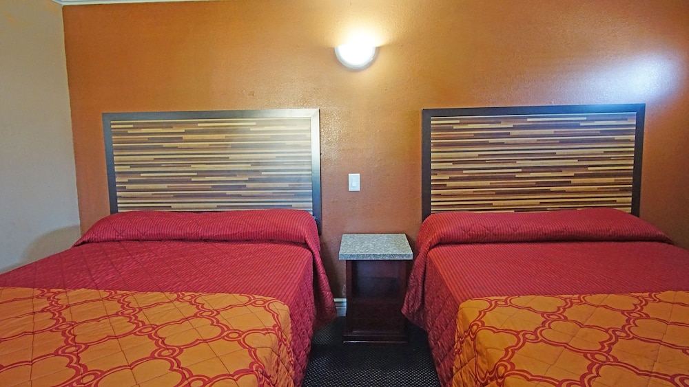 Lincoln Motel 38/58