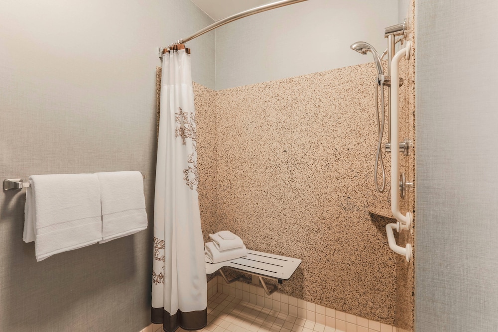 Residence Inn Phoenix Glendale Sports & Entertainment District 11/54