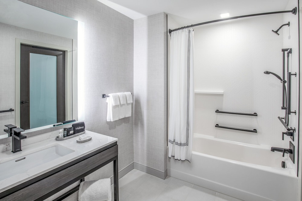 The Artisan at Tuscan Village, Salem, a Tribute Portfolio Hotel 46/50