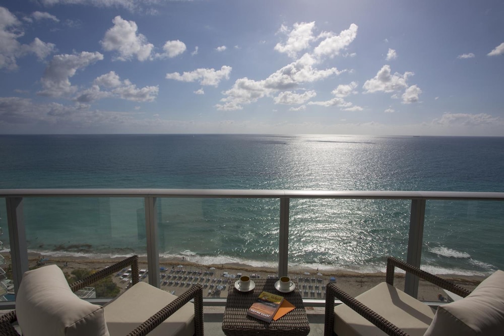 Lyfe Resort & Residences 41/66