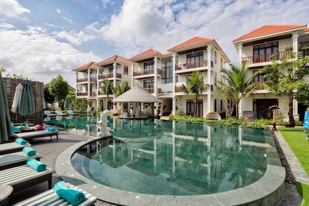 Emotion Villa Hoi An 63/70