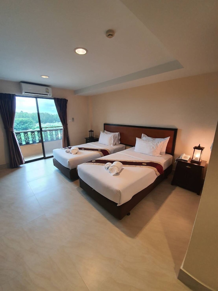 Rayong Lanna Hotel 18/56