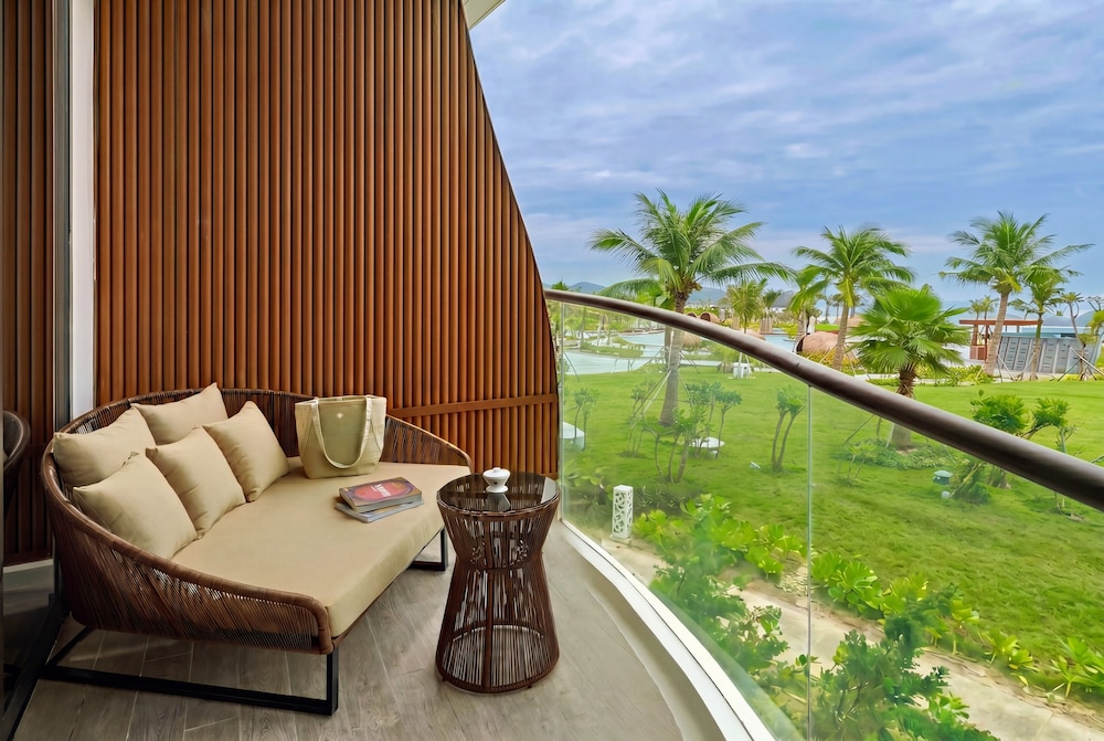Angsana Quan Lan Ha Long Bay 27/48