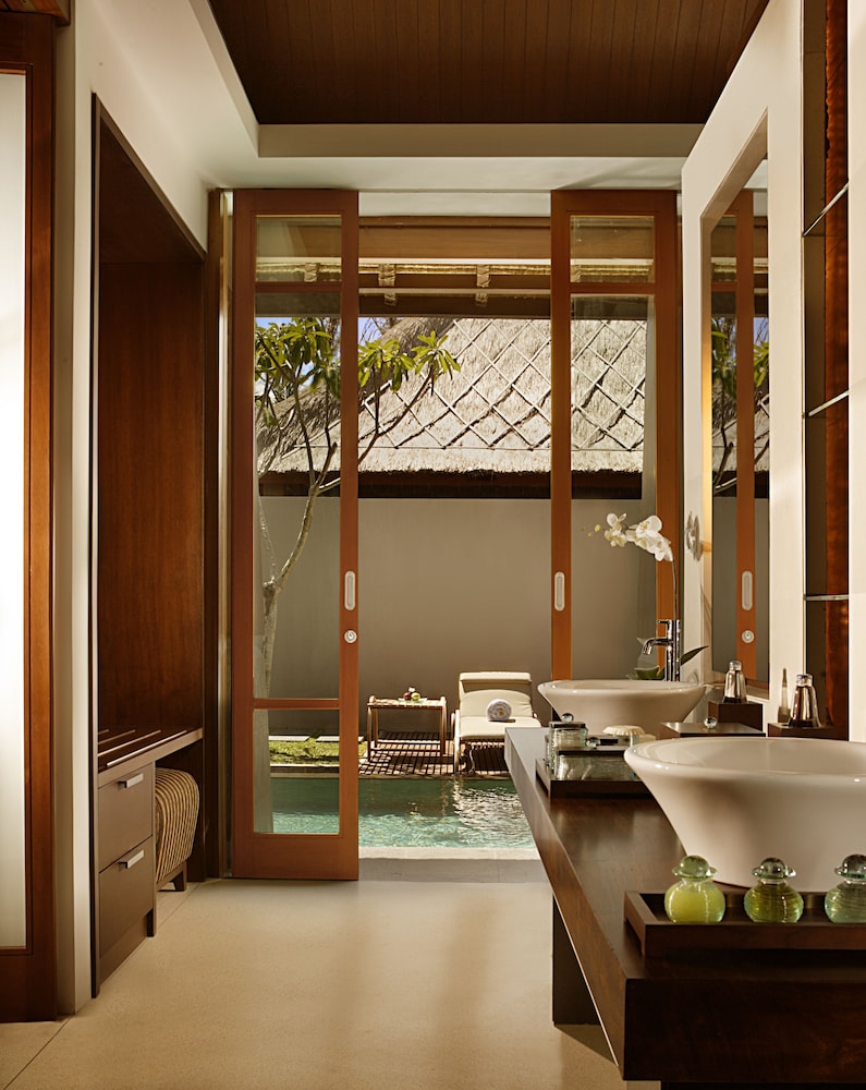 The Kayana Seminyak Bali 26/53