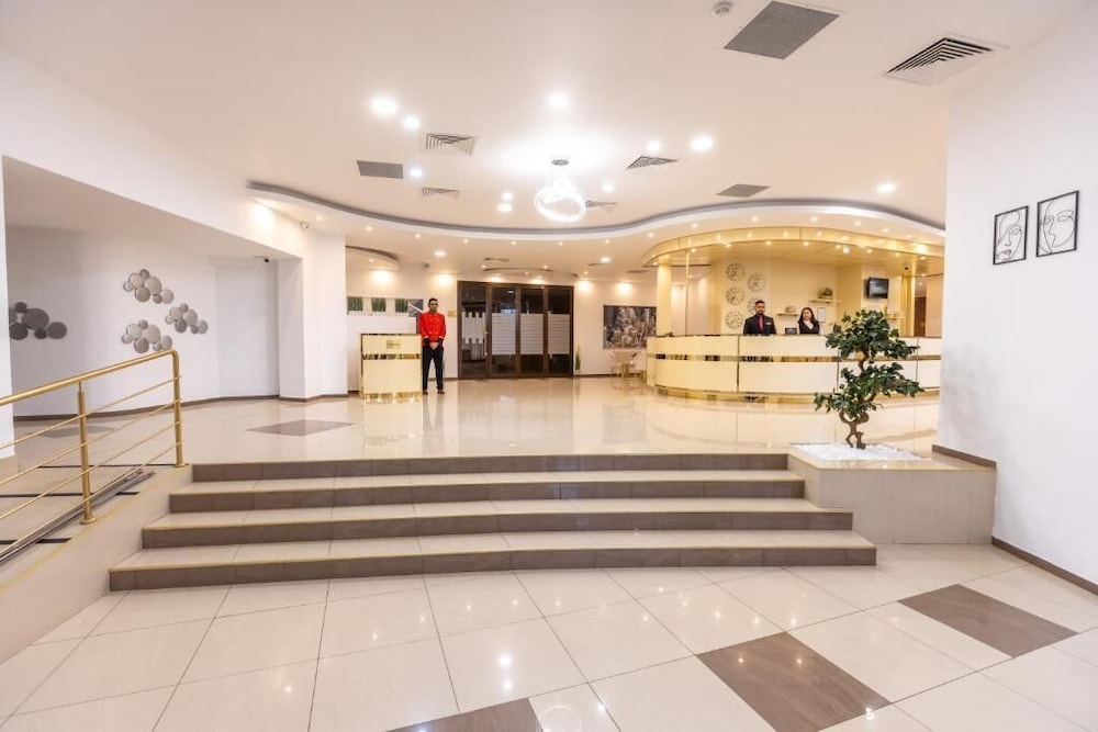 Hotel Expocenter 3/20