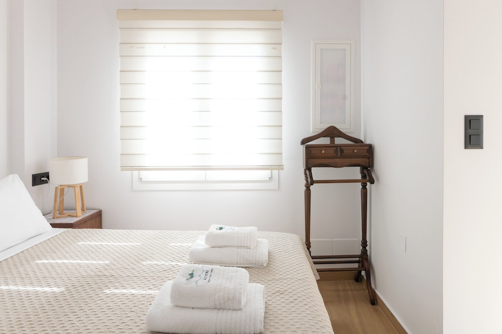 Junior Suite, Double Bed, Beach Front, Sea View, Sofa