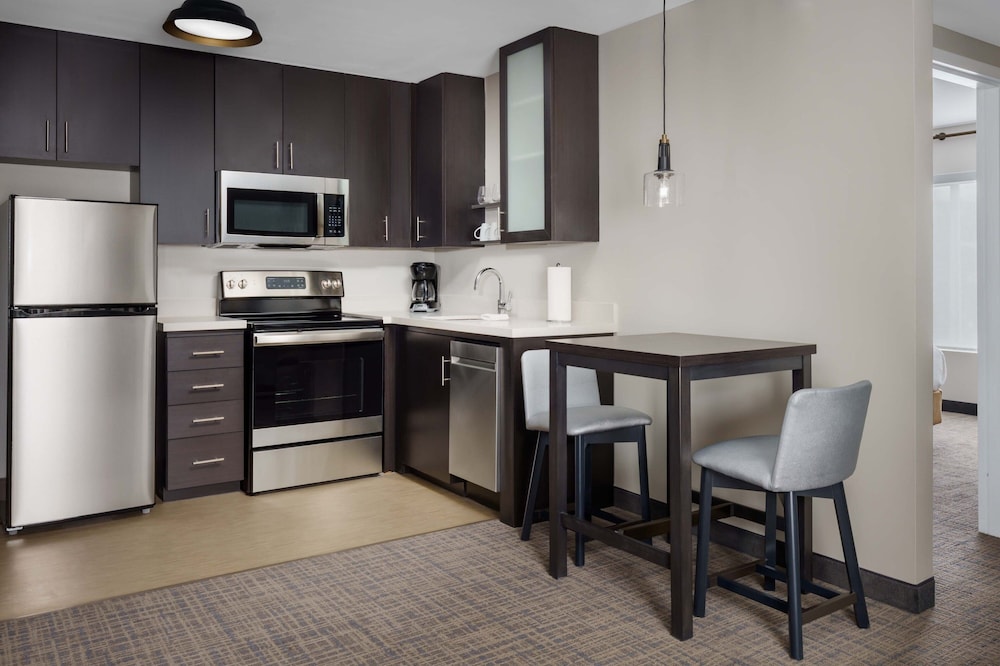 Residence Inn New Haven Hamden 19/27