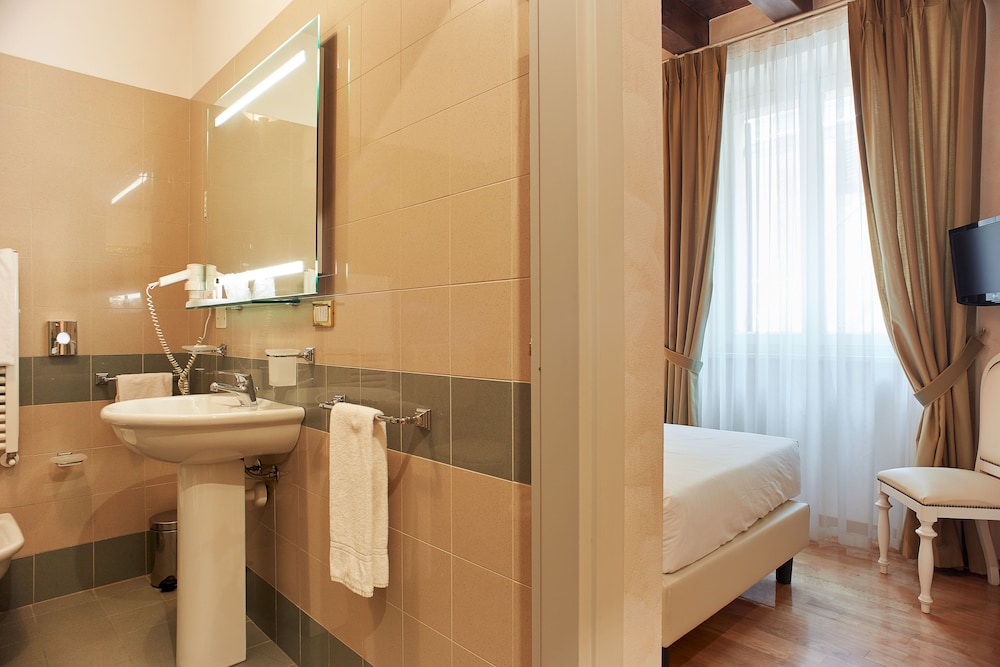 Albergo Mazzanti 13/60