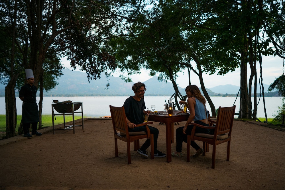 Amaya Lake 37/50