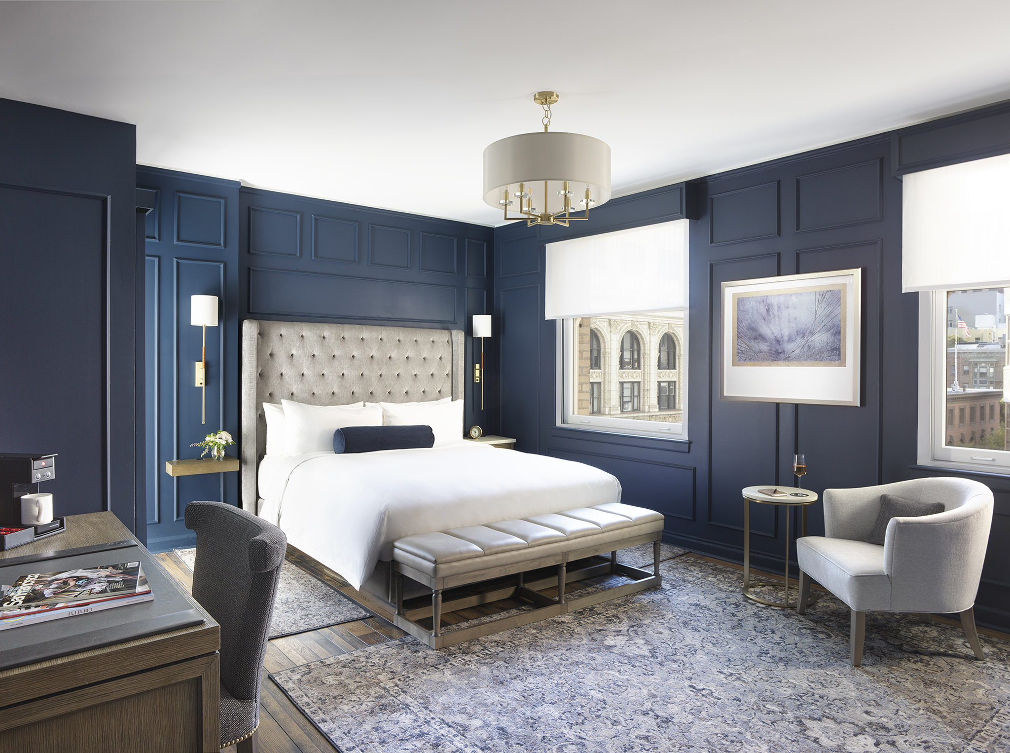 GRAND, KING BED