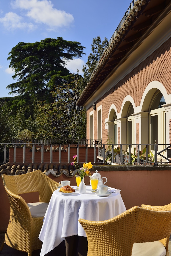 Hotel Principe Torlonia 58/65