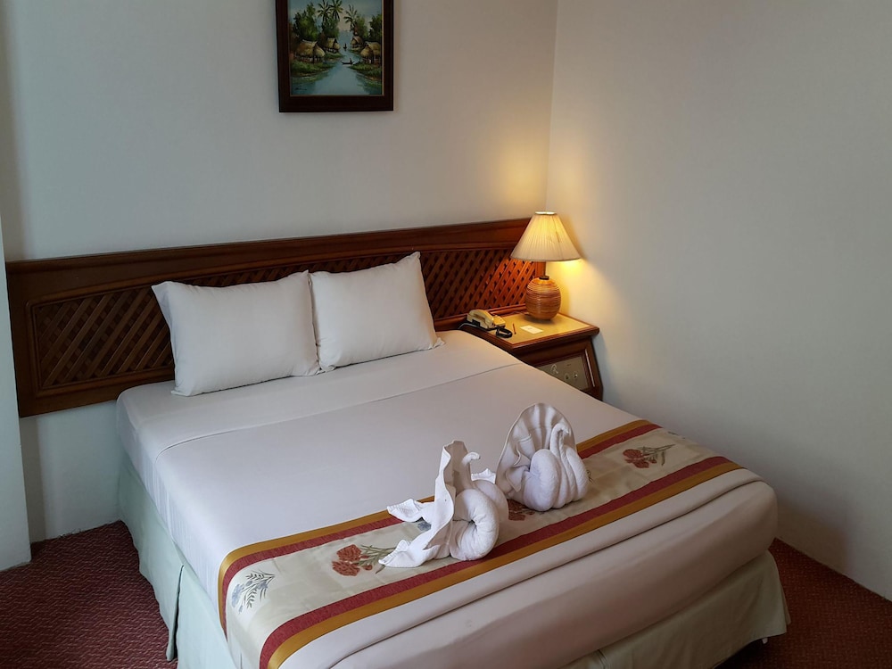 The Regency Hotel Hatyai 10/50